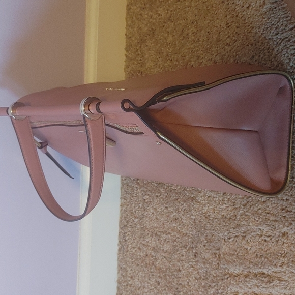 Michael Kors Luxury Pink 👜 - Picture 5 of 7